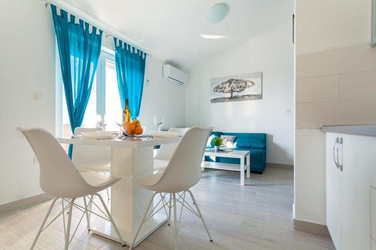 Apartments Didi Omisalj Luaran gambar
